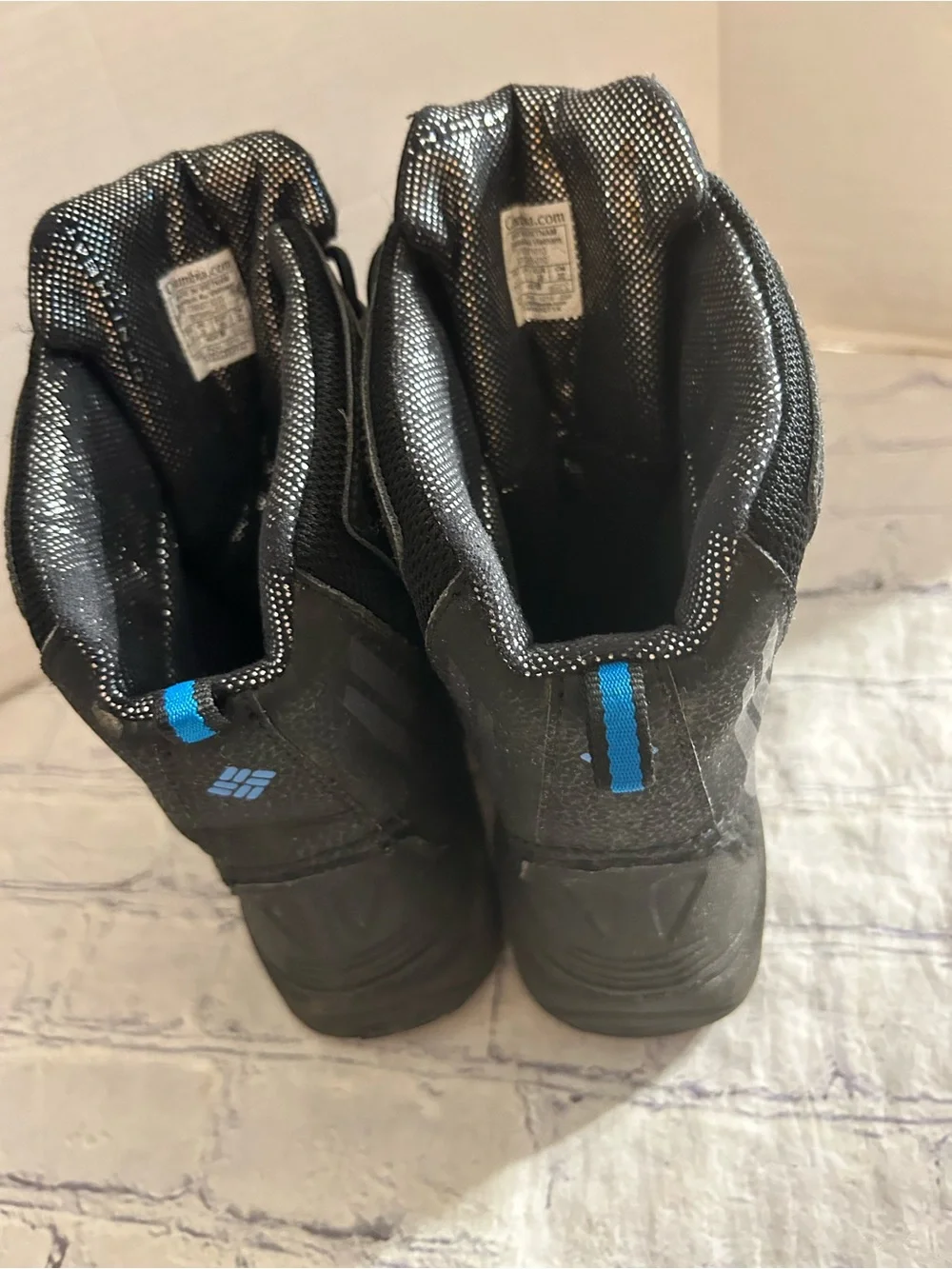 COLUMBIA YOUTH BUGABOOT PLUS IV OMNI-HEAT WINTER BOOTS BLACK & BLUE SIZE 4